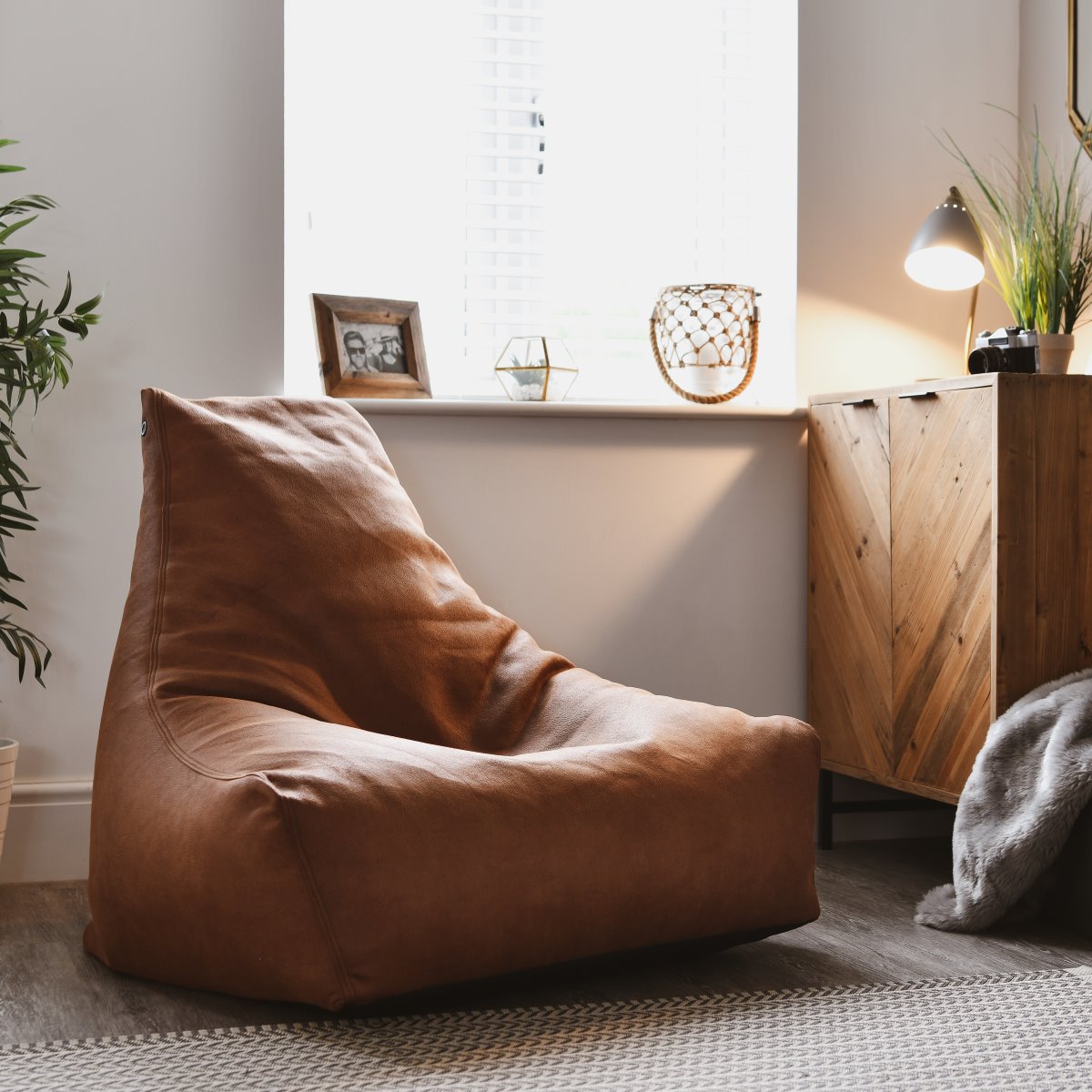 Extreme Lounging Luxury Mighty B Bean Bag - Chestnut